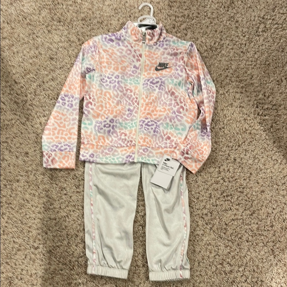 Nike Pink and White Sweatpants Comfortable Joggers